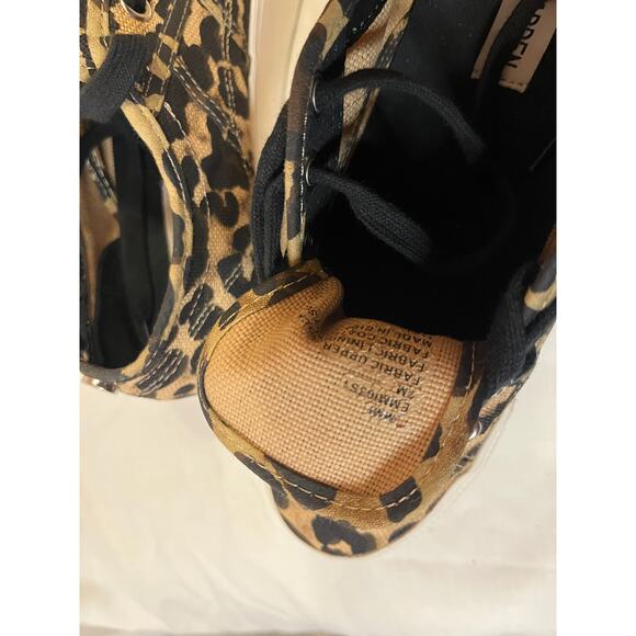Steve Madden Leopard Platform Canvas Sneakers  Women’s Size 7M Like New (No Box) - Picture 5 of 10